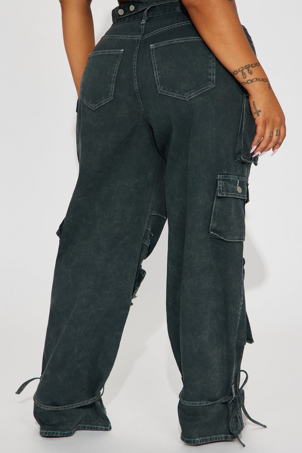 BILLIE RIPPED ANKLE TIE CARGO JEANS