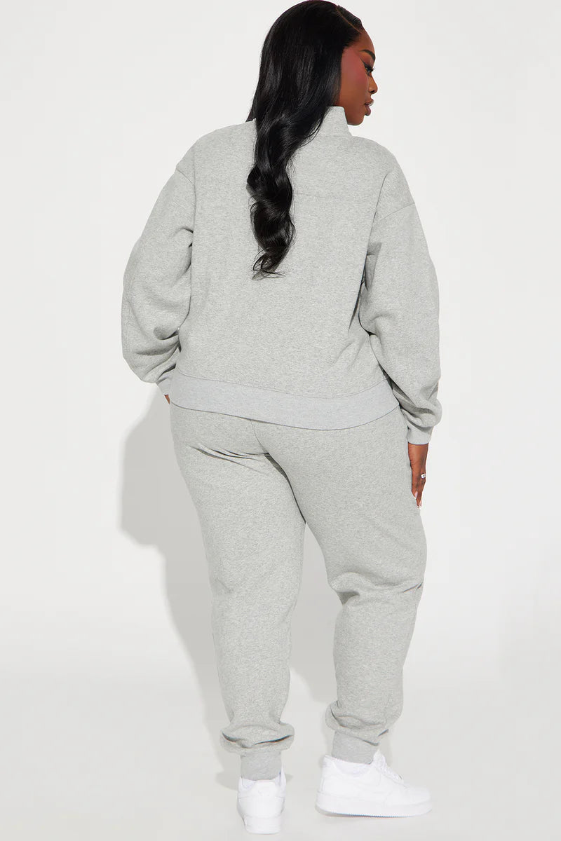 ON MY OWN HALF ZIP SWEATSUIT