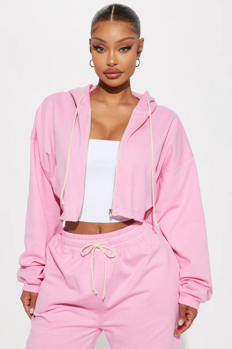 ON THE WAY SWEATPANT SET