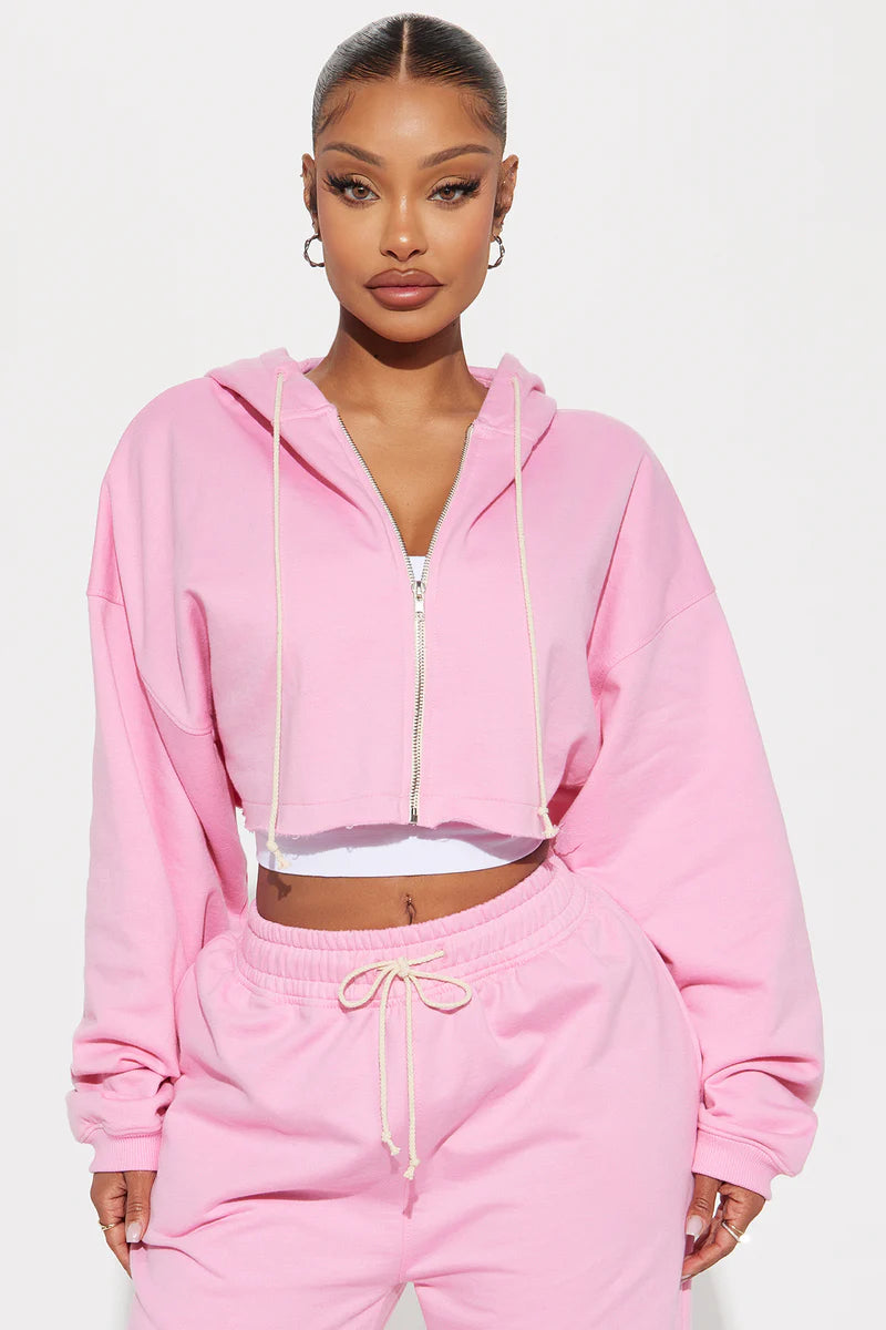 ON THE WAY SWEATPANT SET