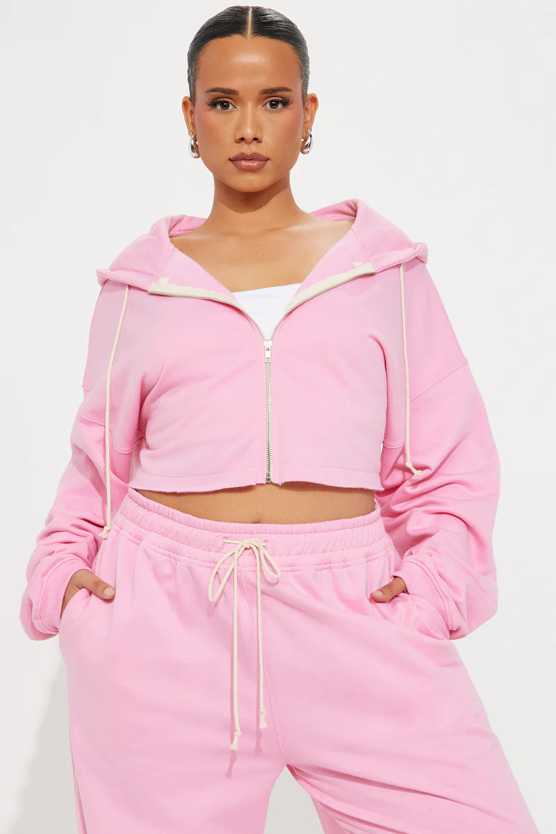 ON THE WAY SWEATPANT SET