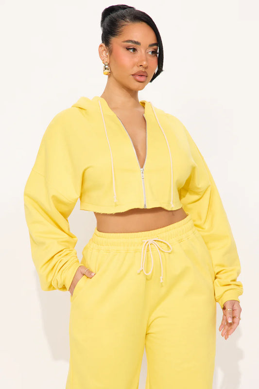 ON THE WAY SWEATPANT SET