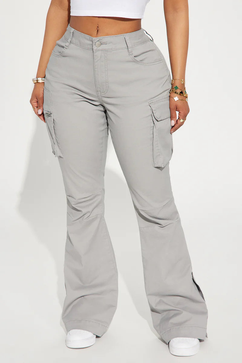 SHE'S A KEEPER CARGO PANT
