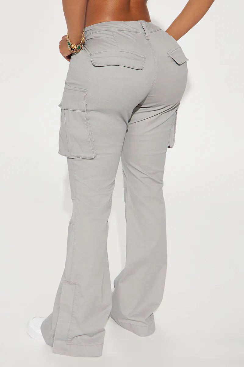 SHE'S A KEEPER CARGO PANT