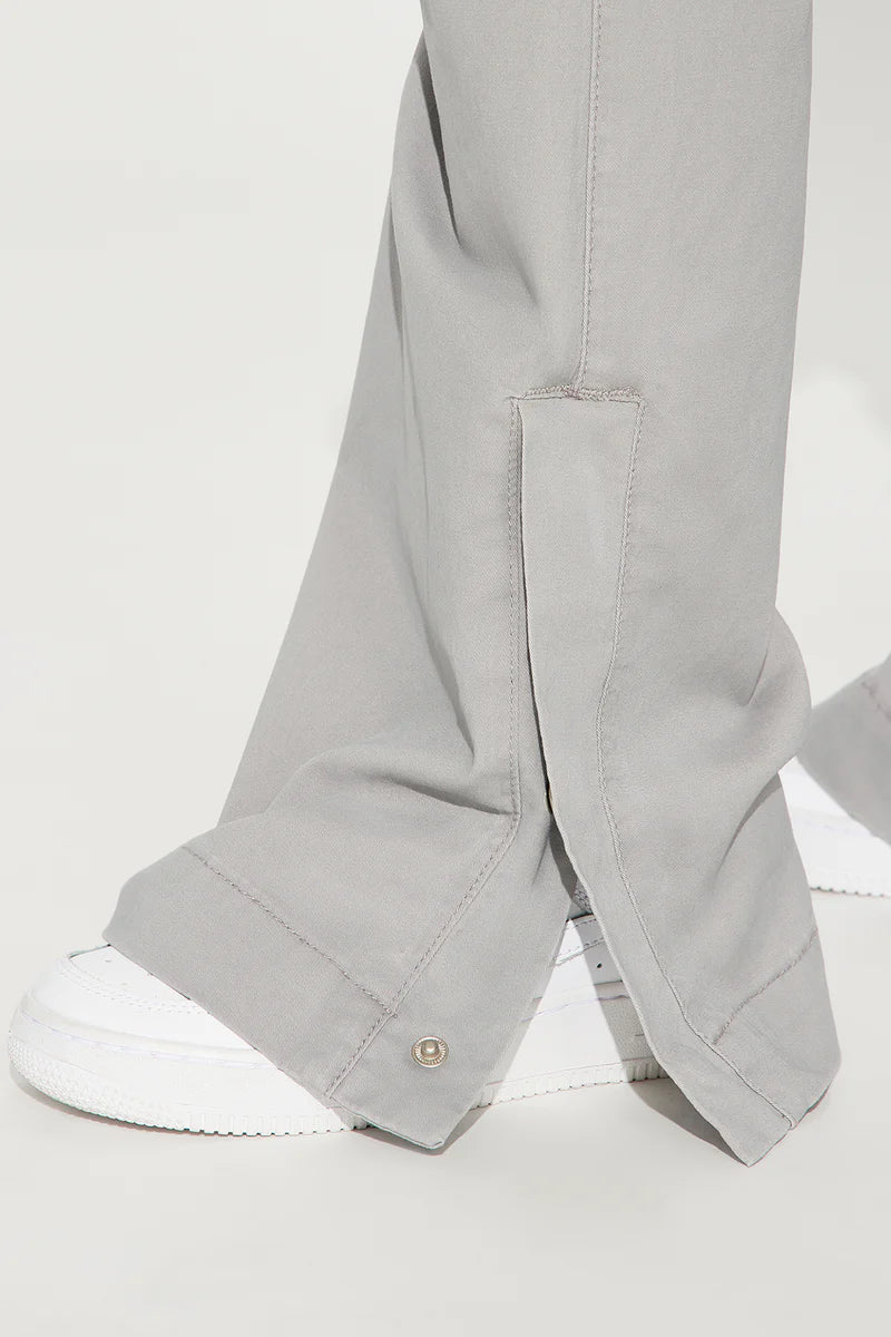 SHE'S A KEEPER CARGO PANT