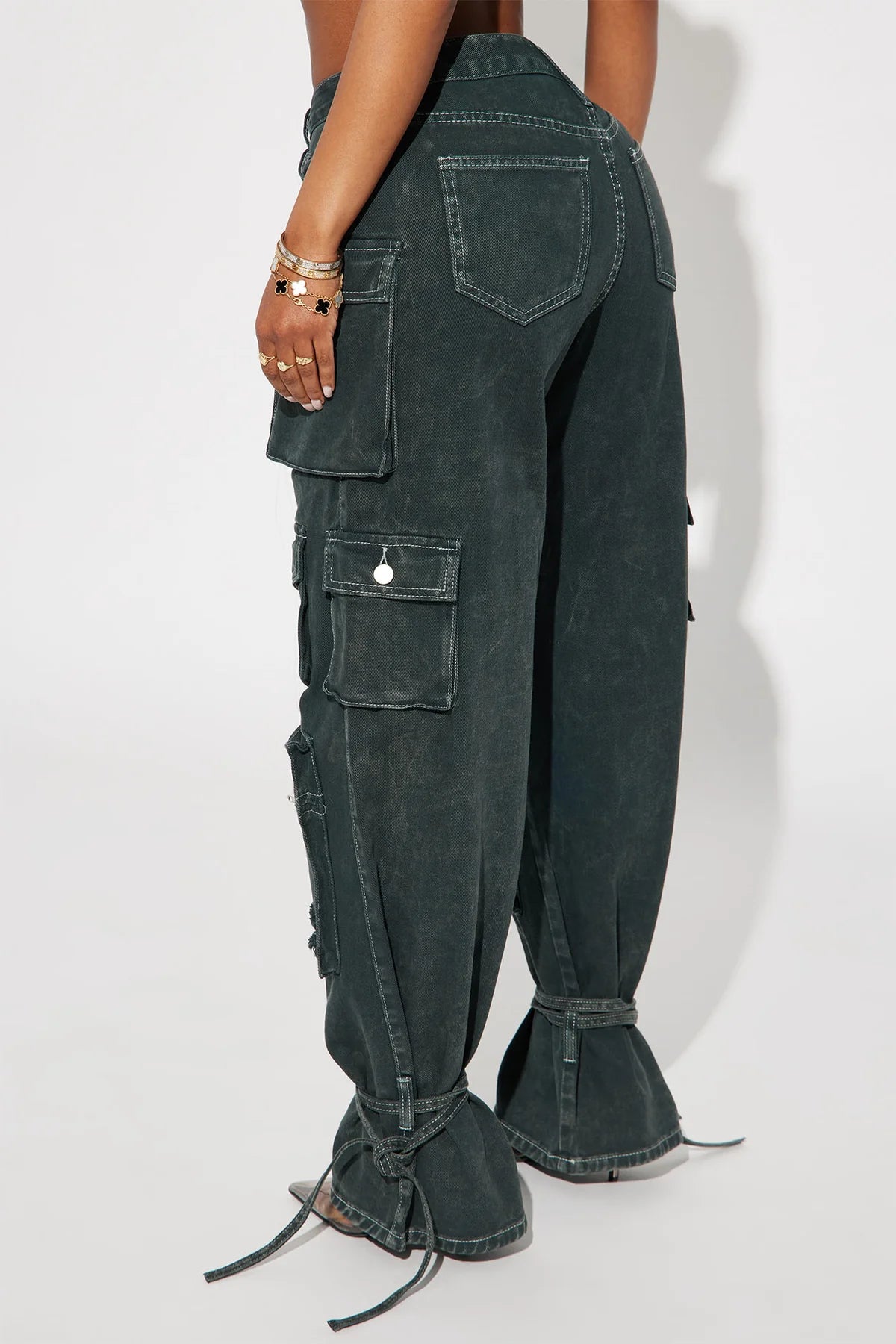 BILLIE RIPPED ANKLE TIE CARGO JEANS