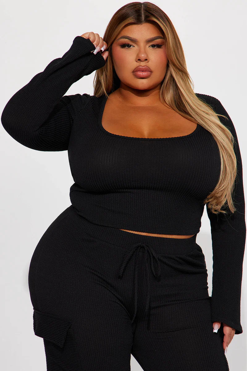 NOBODY LIKE ME RIBBED PANT SET