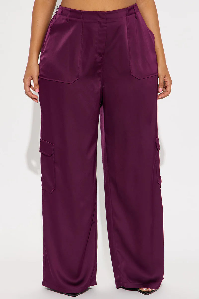 PRETTY GILR WALK SATIN CARGO