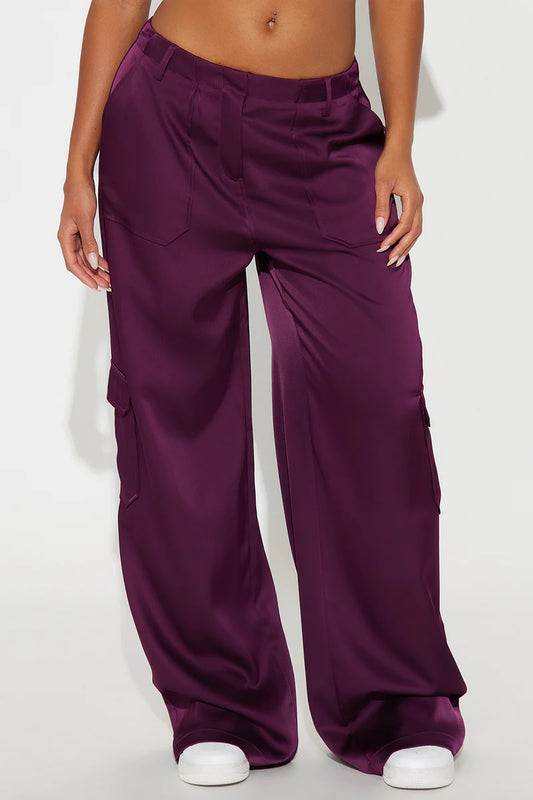 PRETTY GILR WALK SATIN CARGO