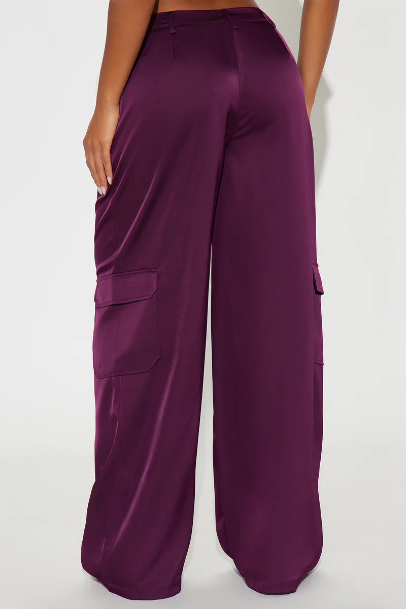 PRETTY GILR WALK SATIN CARGO