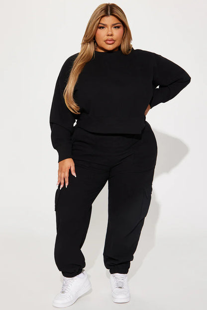 FOLLOW ME AROUND SWEATSUIT SET