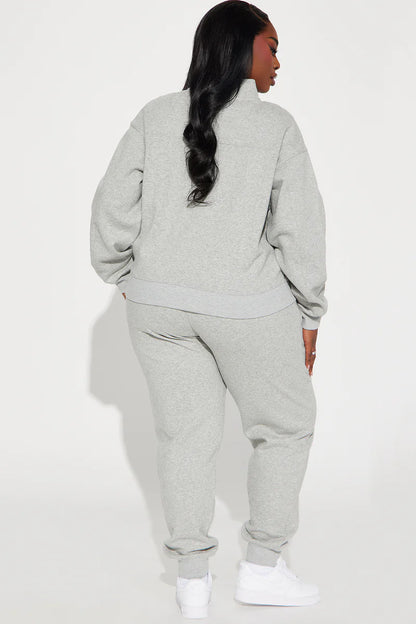 ON MY OWN HALF ZIP SWEATSUIT