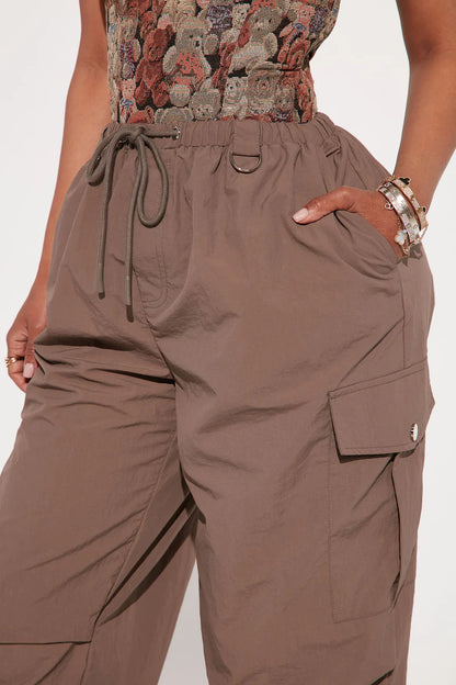 GIRL CRUSH PARACHUTE PANT
