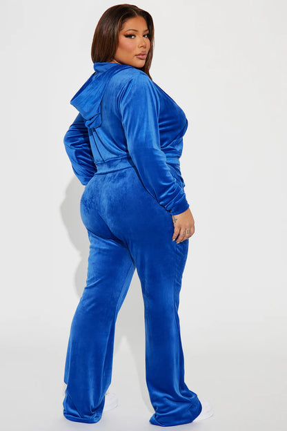 MY FAVORITE VELOUR PANT SET