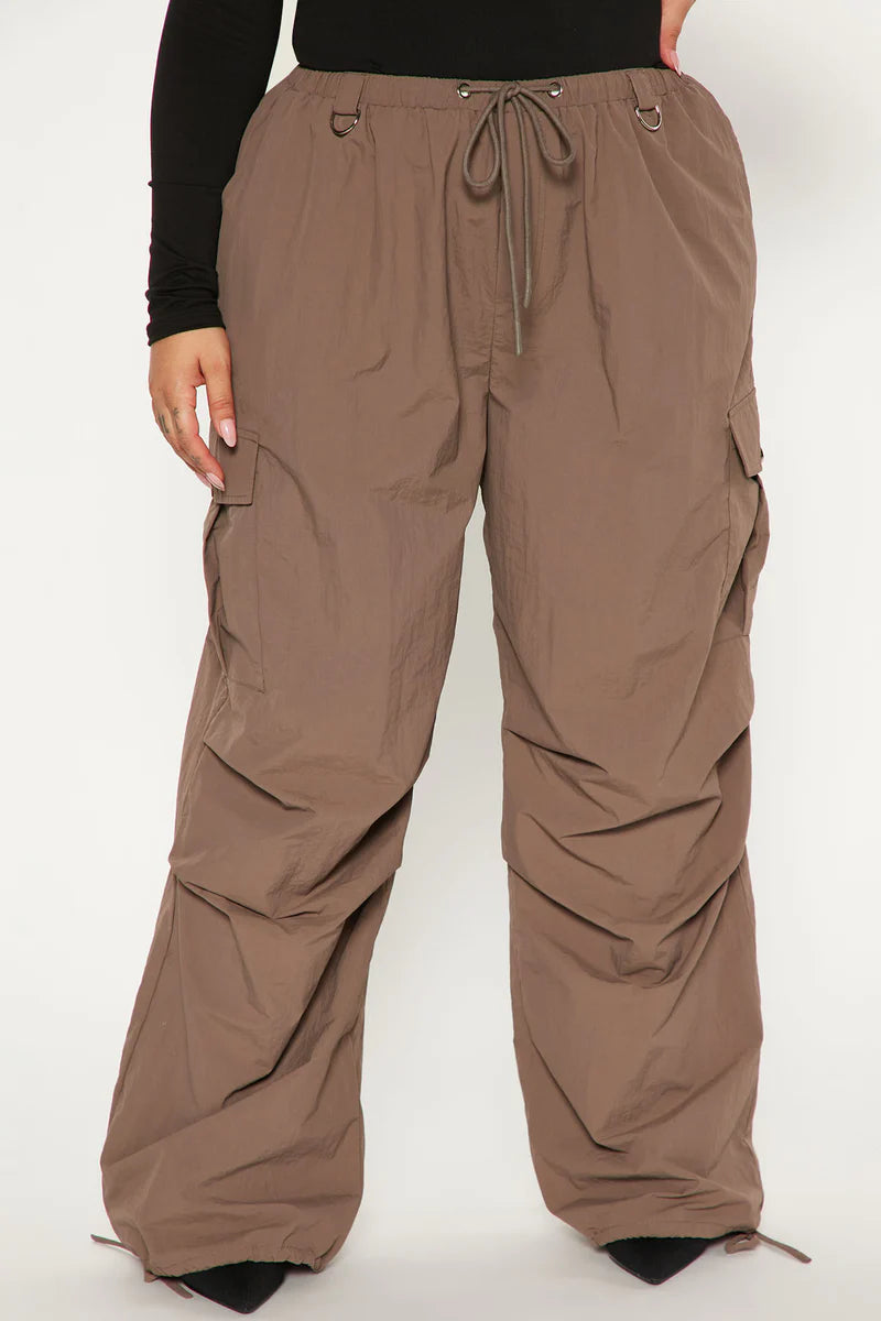 GIRL CRUSH PARACHUTE PANT