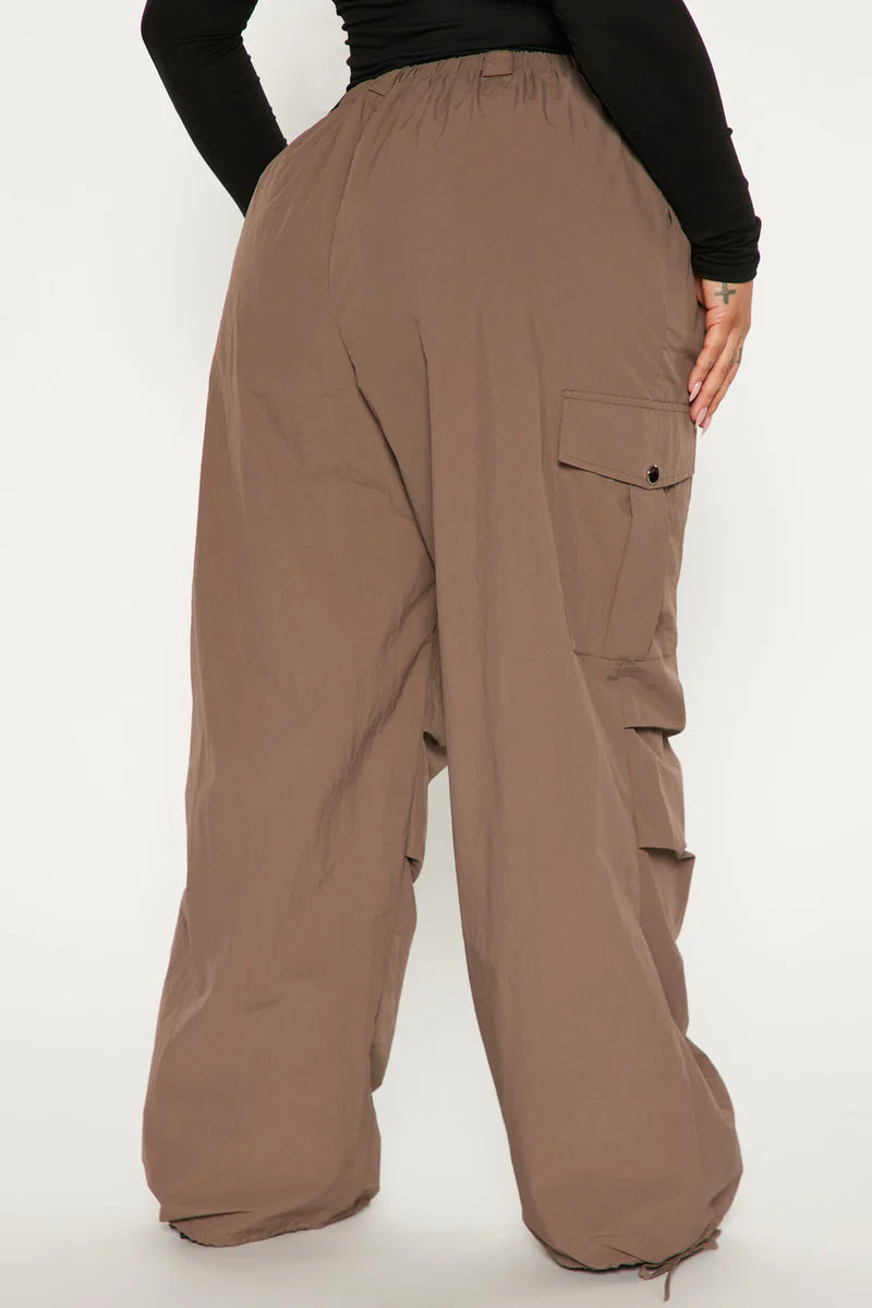 GIRL CRUSH PARACHUTE PANT
