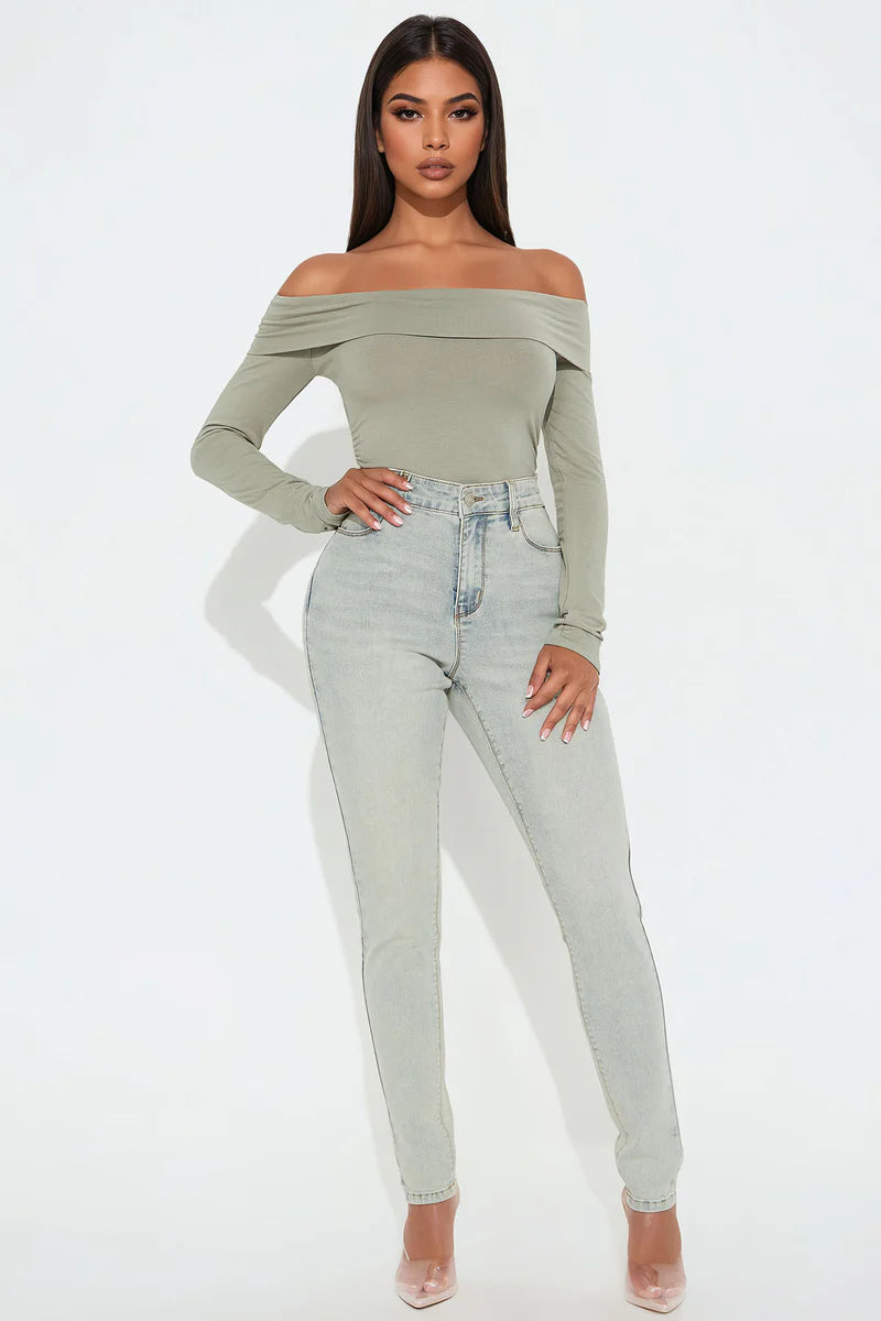 CHANTEL OFF SHOULDER BODYSUIT