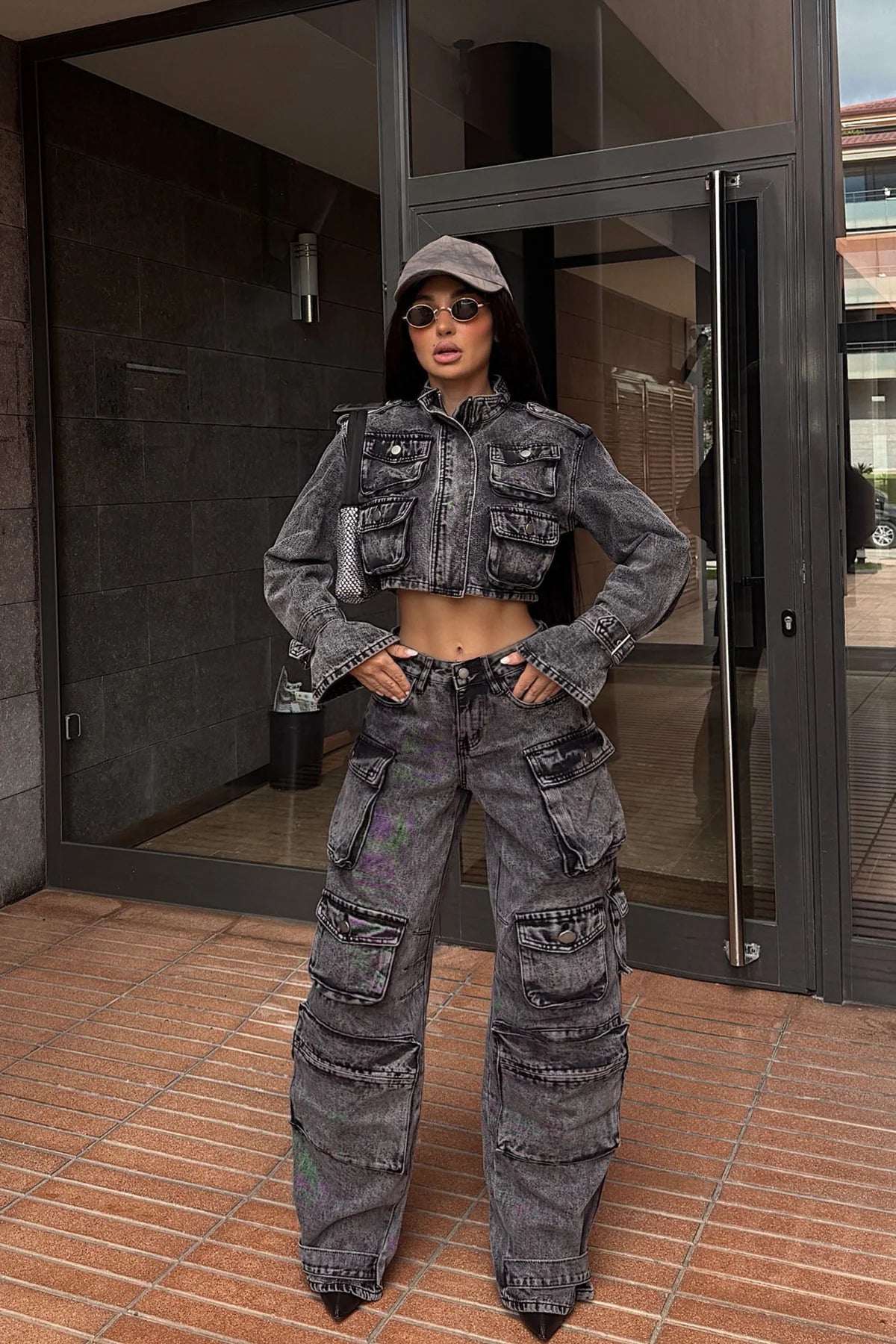 BILLIE LOW SLUNG CARGO JEANS